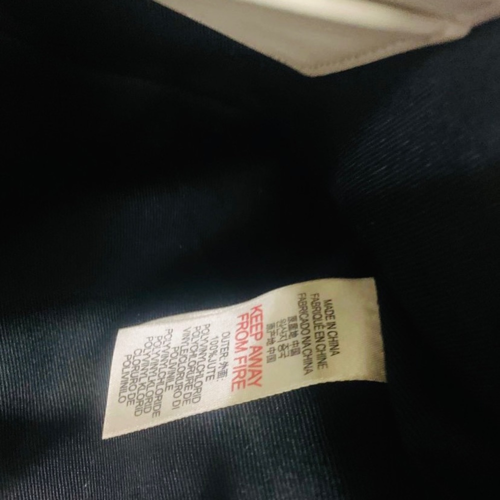 Pre owned Authentic Burberry canvas leather Peyton white crossbody shoulder bag - Picture 5 of 15